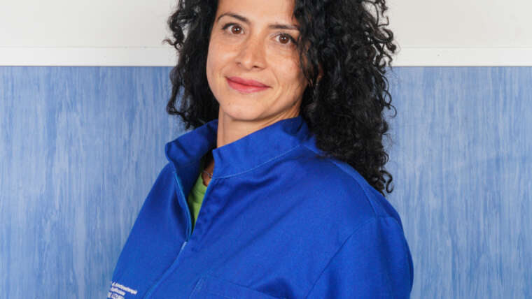 Carmela Naldora